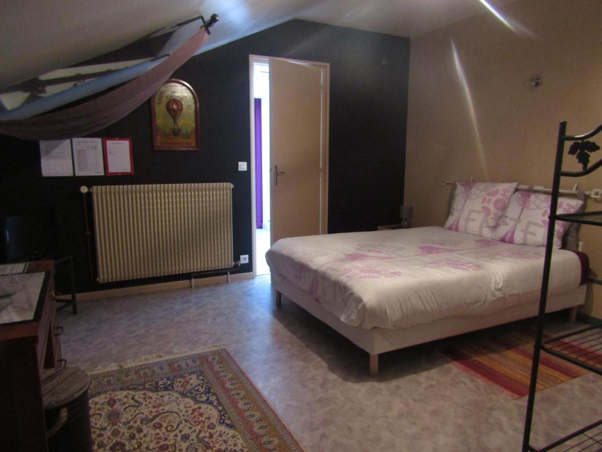 Suite Familiale 2 Chambre Saint-Ouen-les-Vignes Exterior foto